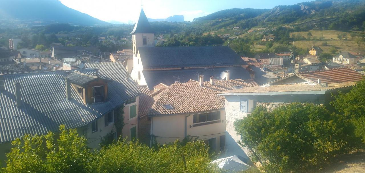 טאלאר La Maison Sous Le Chateau מראה חיצוני תמונה