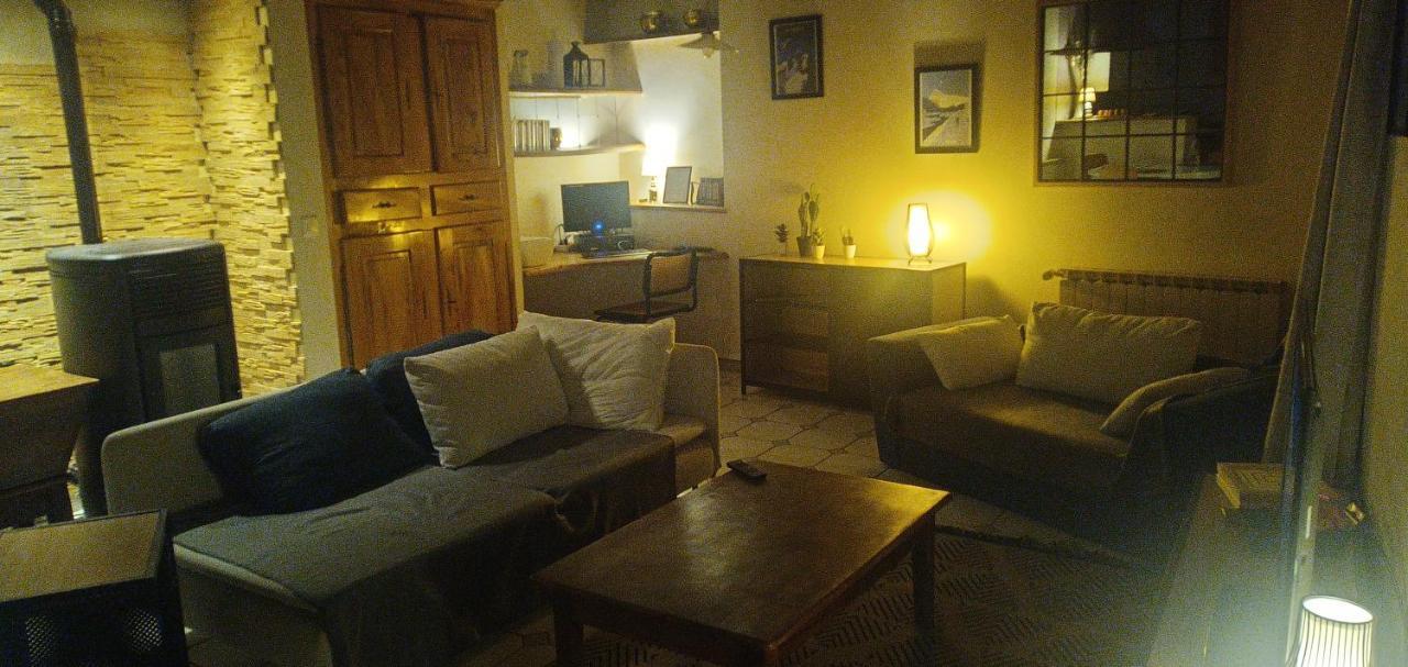 טאלאר La Maison Sous Le Chateau מראה חיצוני תמונה